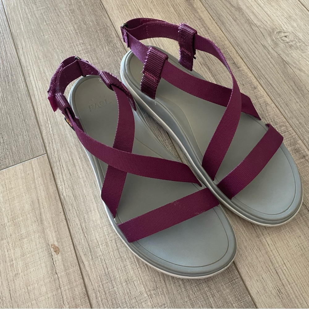 Women's Teva Burgundy Sandals